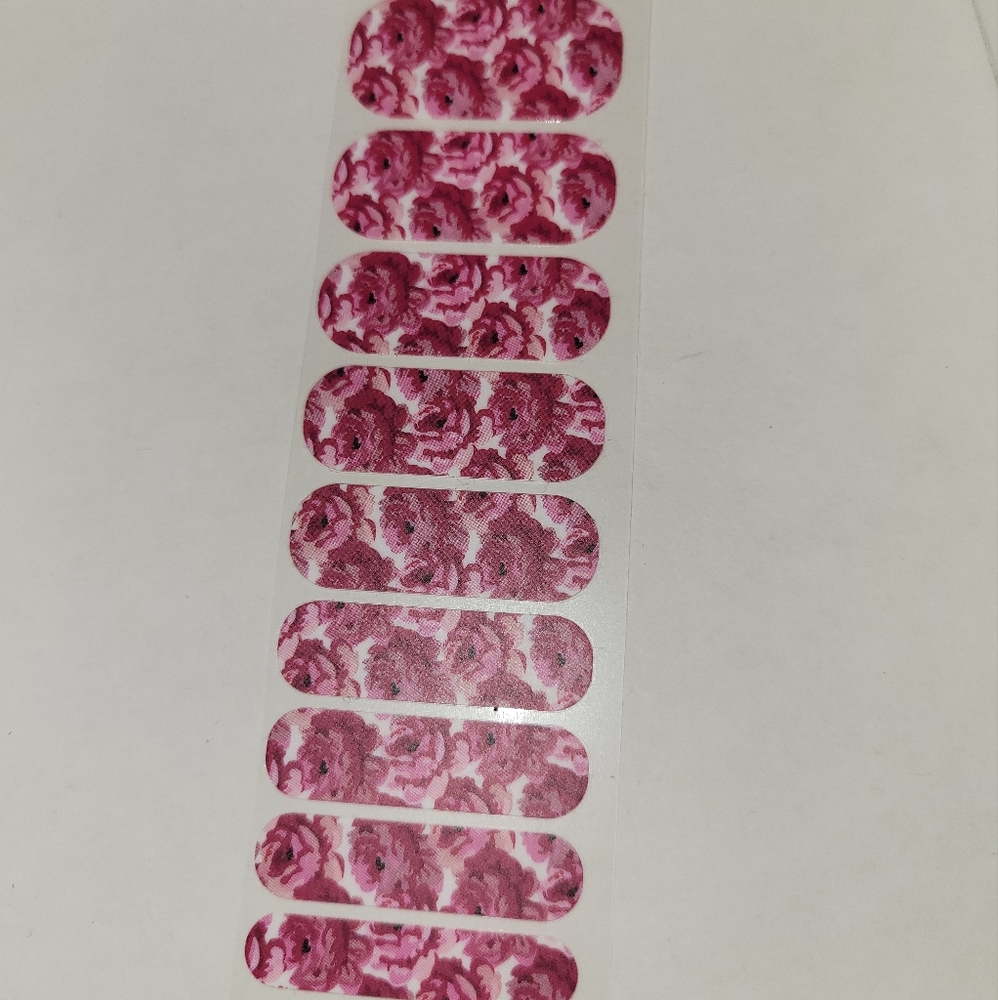 Jamberry Serendipity nail wraps